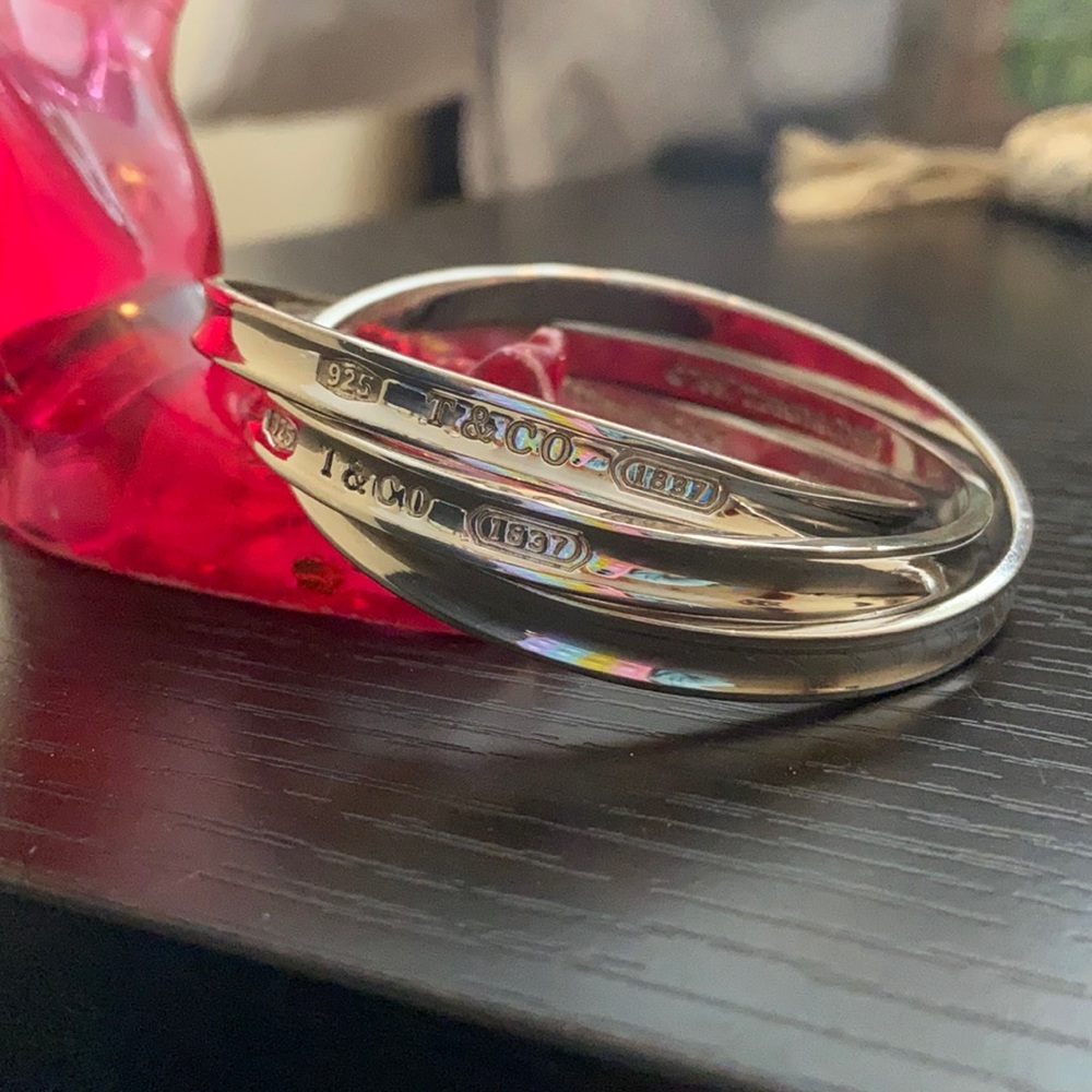 Tiffany&Co sterling silver interlocking bracelet